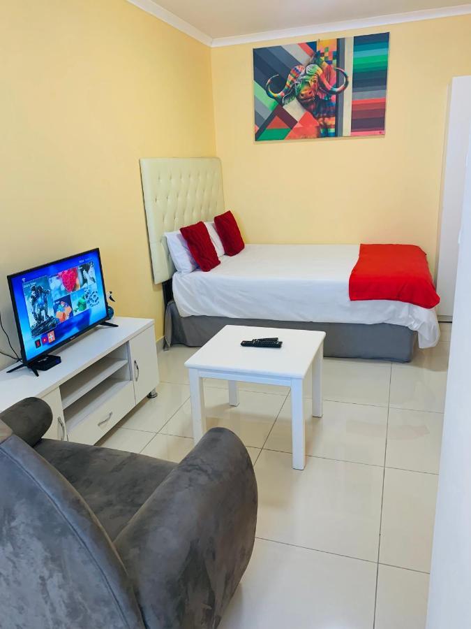 Mowetu Guest House Cape Town Exterior photo