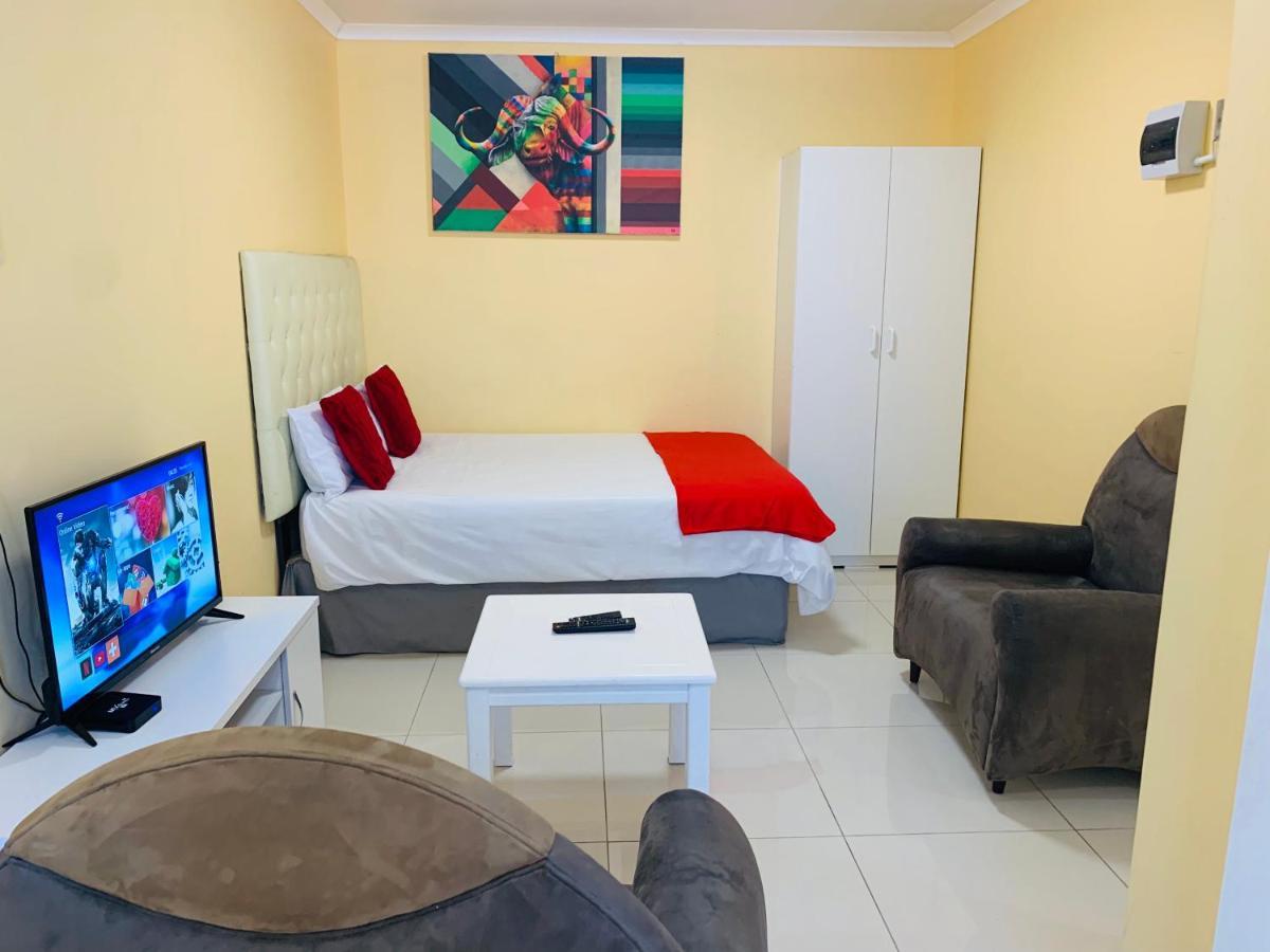 Mowetu Guest House Cape Town Exterior photo