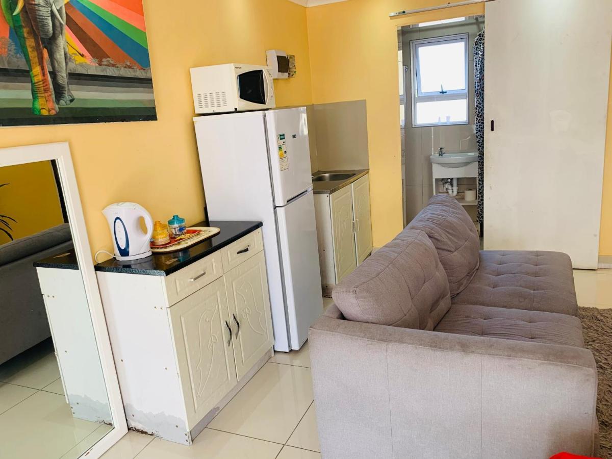 Mowetu Guest House Cape Town Exterior photo