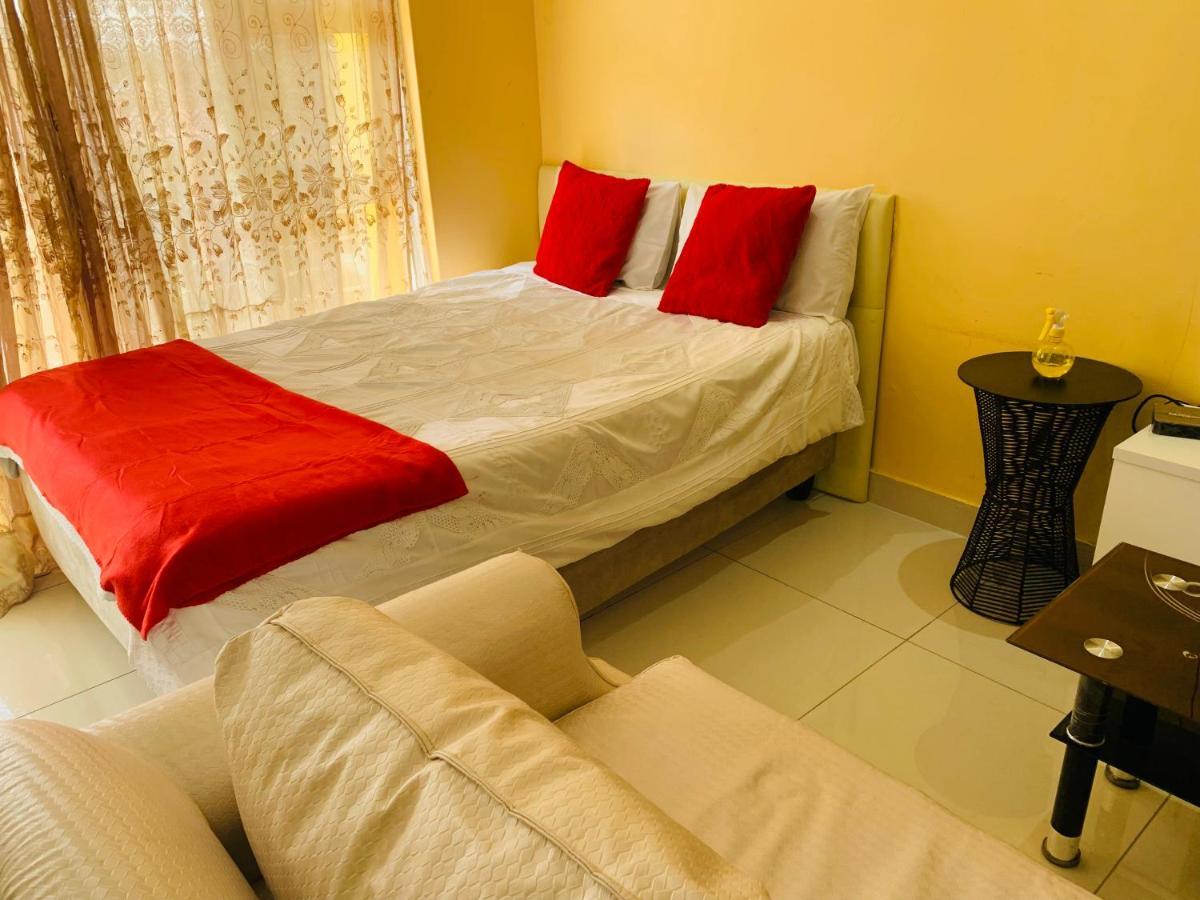 Mowetu Guest House Cape Town Exterior photo