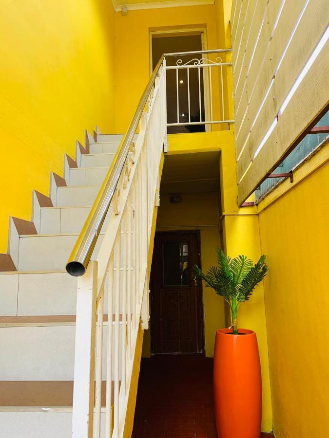 Mowetu Guest House Cape Town Exterior photo