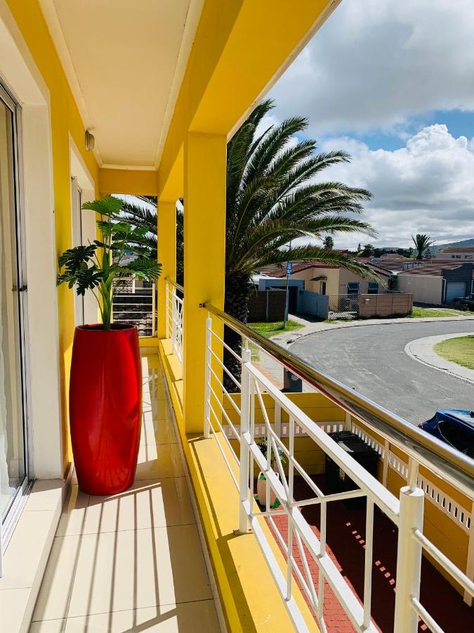 Mowetu Guest House Cape Town Exterior photo