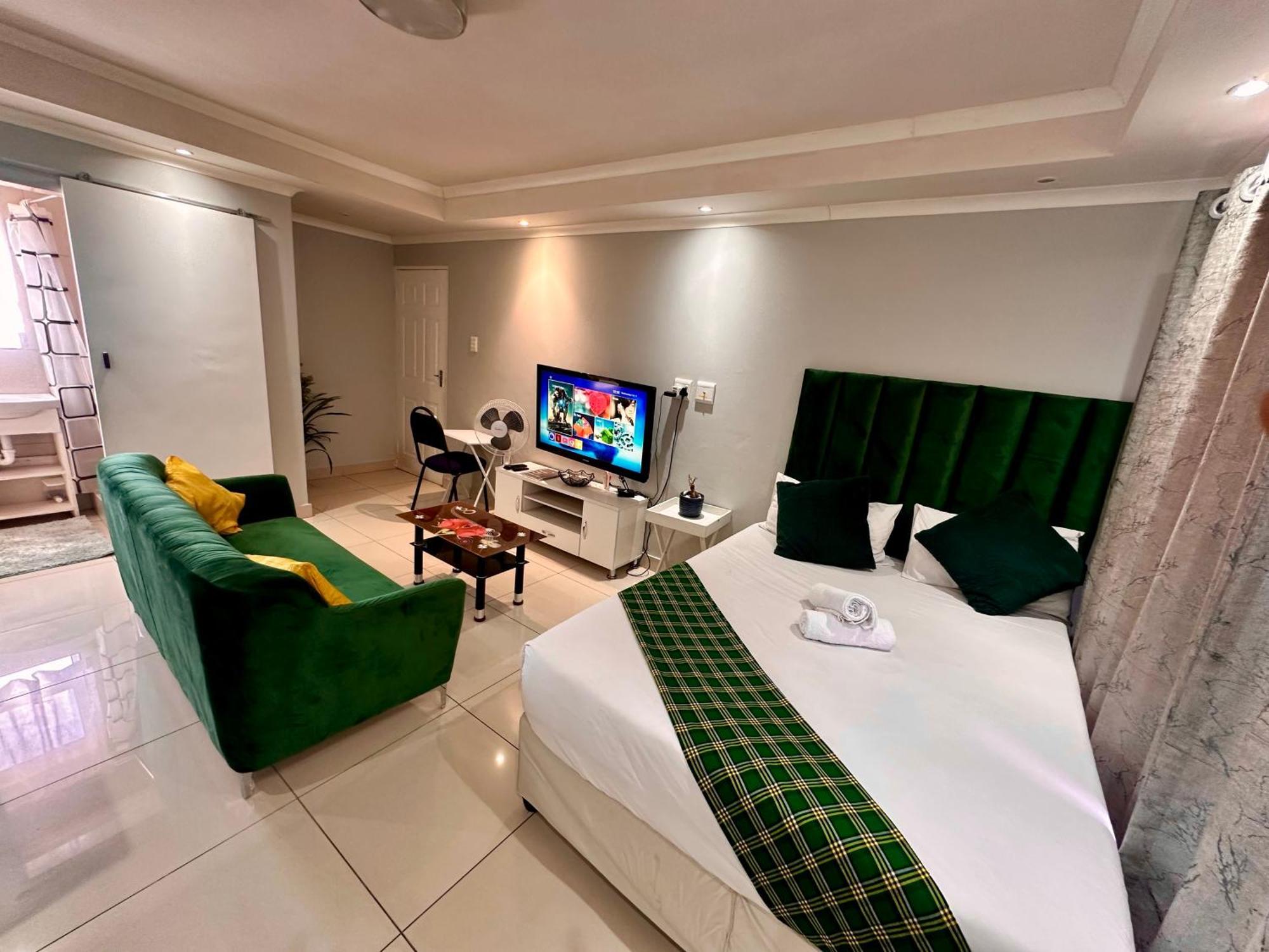 Mowetu Guest House Cape Town Exterior photo