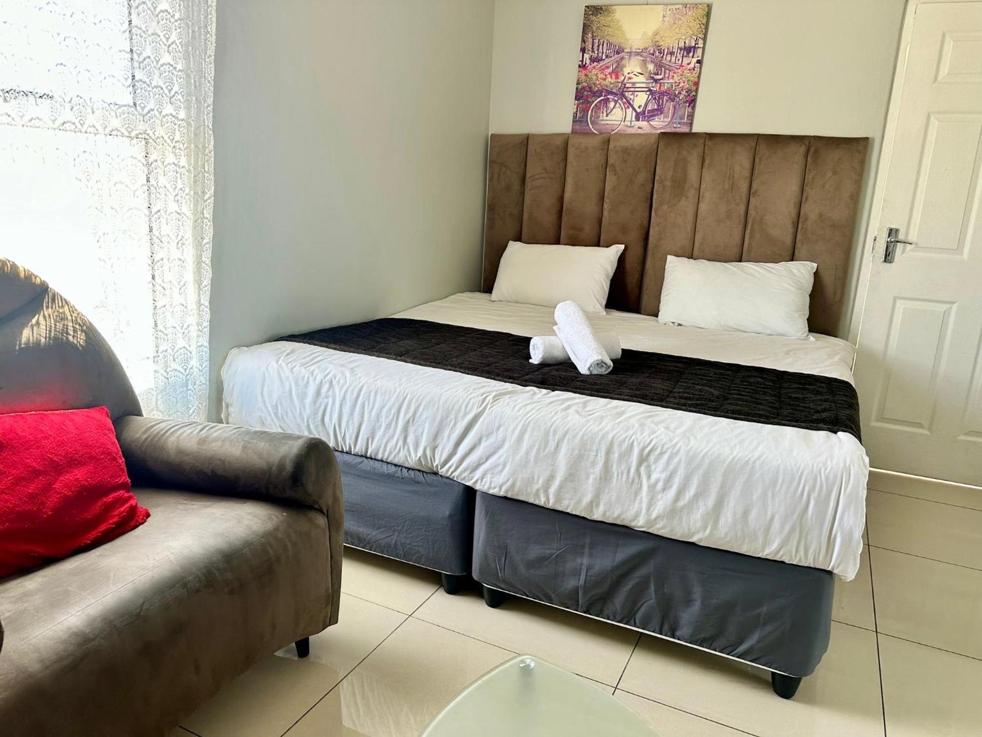 Mowetu Guest House Cape Town Exterior photo